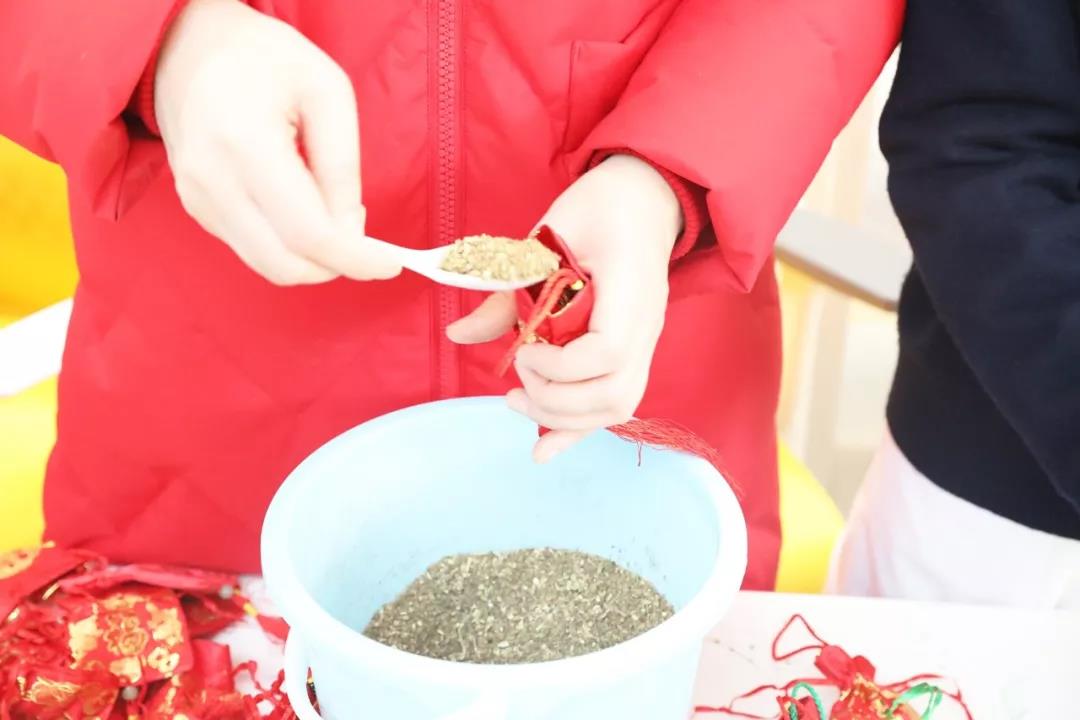 點(diǎn)贊！愛(ài)心捐款助力疫情防控