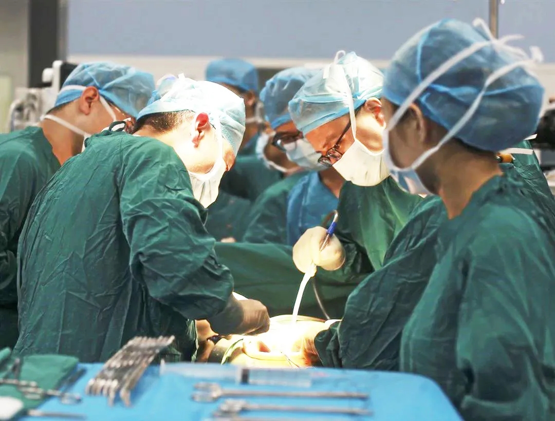 60歲女性，腹圍持續(xù)增大似懷孕10月，原因究竟為何？