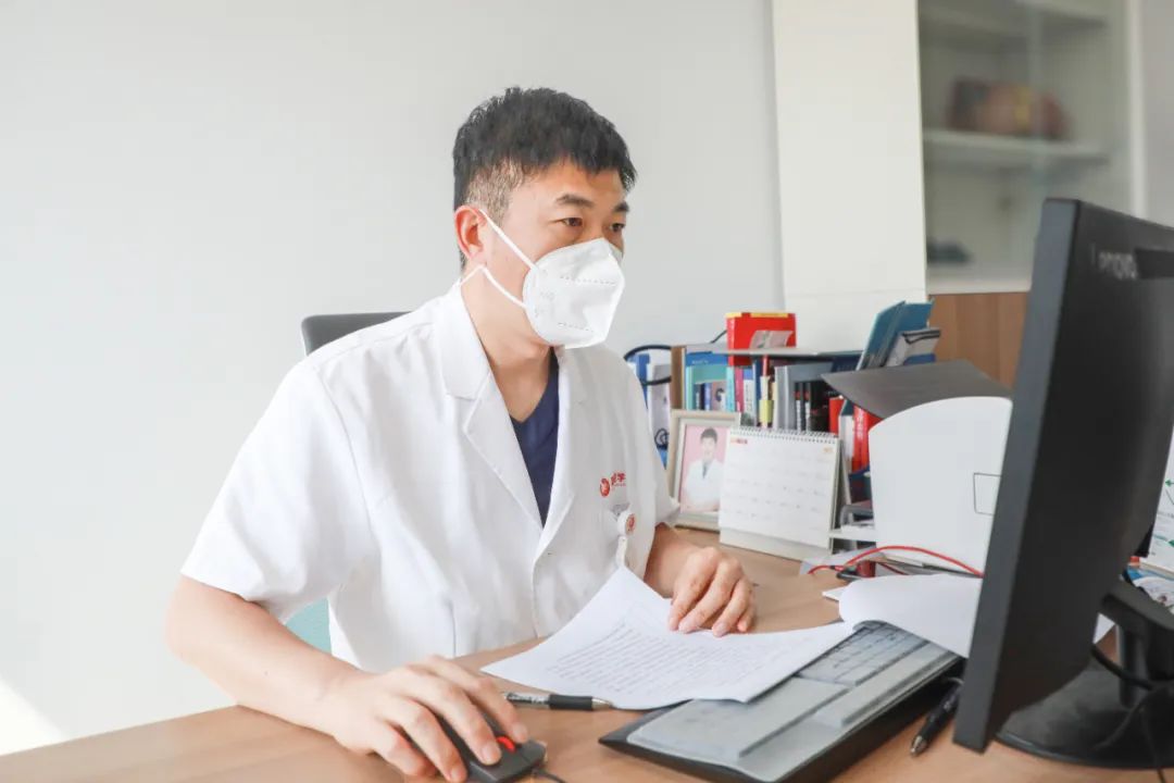 心內(nèi)科陳效安醫(yī)生連線陜西臺(tái)《閃耀三秦》，暢談醫(yī)生成長(zhǎng)之路