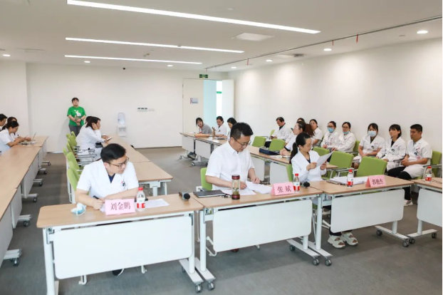 助推學(xué)科高質(zhì)量發(fā)展！我院舉行2021年院級(jí)課題中期答辯會(huì)