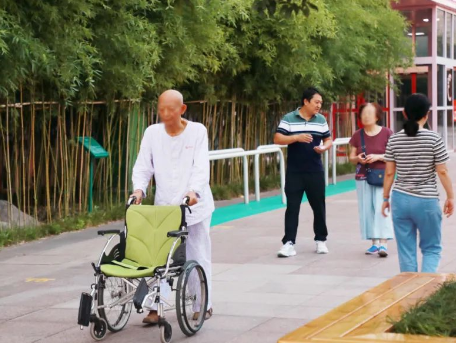 住院期間也能給健康加分？每周一、三、五動起來，為健康打卡！