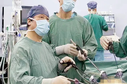 68cm橡膠水管吞入腹中！我院普外科腹腔鏡微創(chuàng)手術(shù)緊急施救！